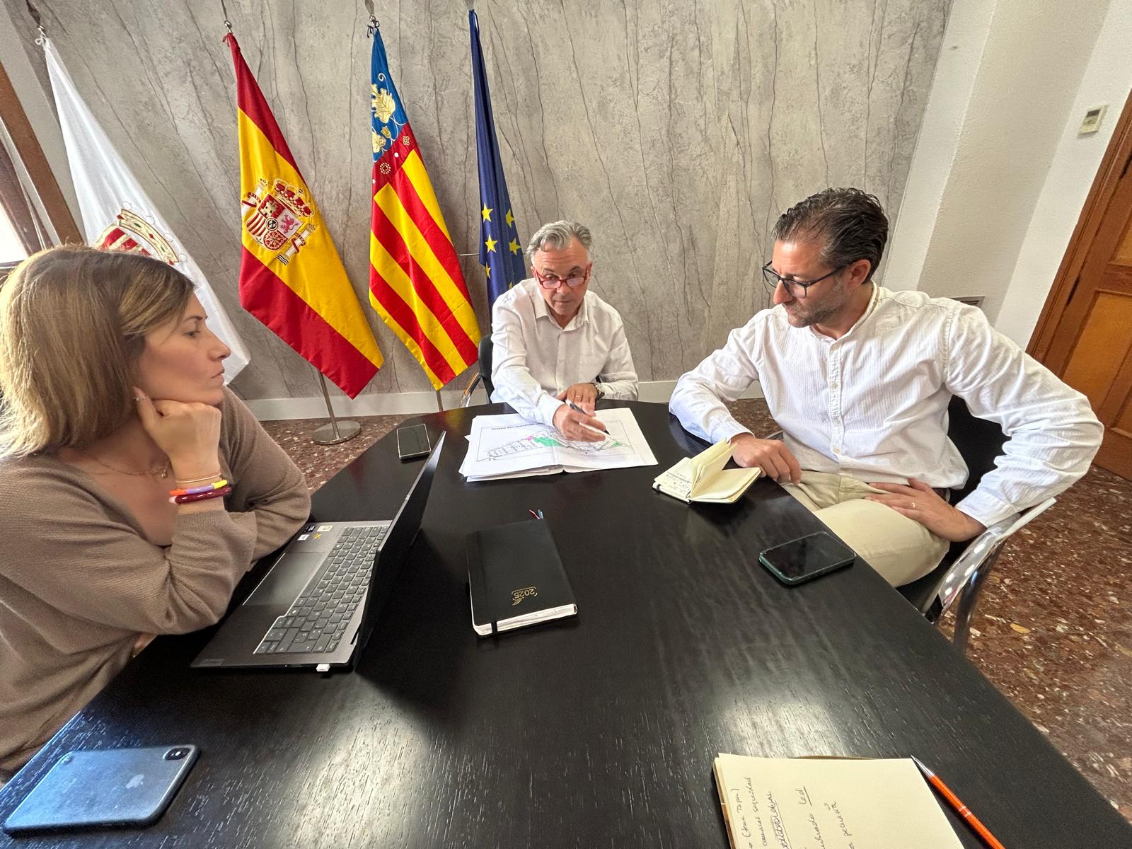 Náquera optará a una ayuda bianual de 300.000 euros del Ivace para el polígono Los Vientos