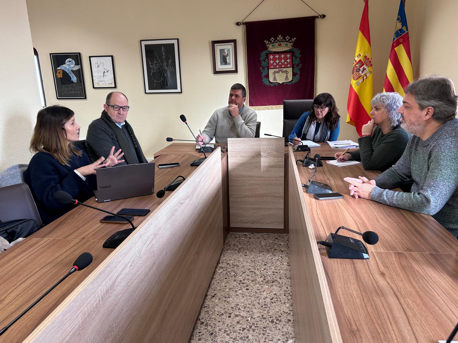 AEMON y Alfara del Patriarca abordan los proyectos del IVACE para 2026