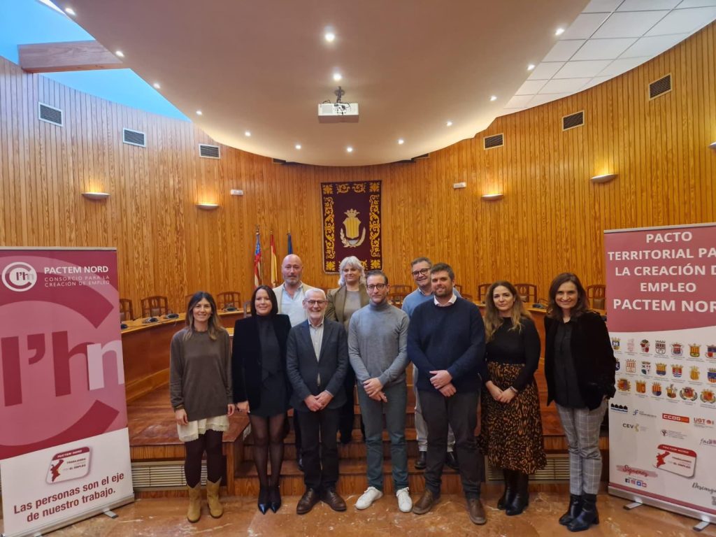 Firmamos un convenio de colaboración con Pactem Nord para impulsar el empleo, la formación y la competitividad empresarial en clave comarcal durante los próximos cuatro años, reforzando las sinergias territoriales y los servicios dirigidos a las empresas asociadas.