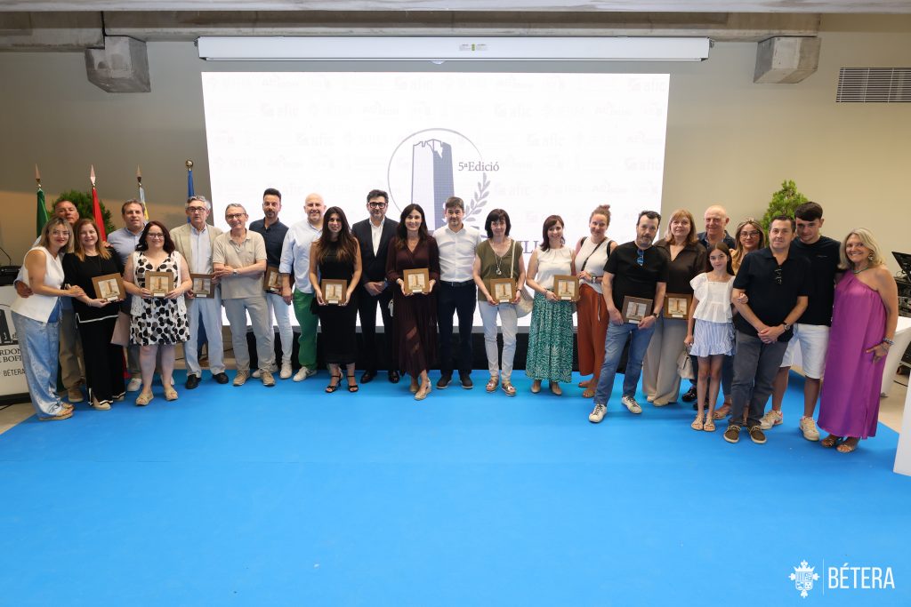 La asociación empresarial estuvo presente en la quinta edición de los Galardones Torre Bofilla, organizada por el Ayuntamiento de Bétera, en la que se reconoció la trayectoria, la innovación y el compromiso de empresas y comercios del municipio.